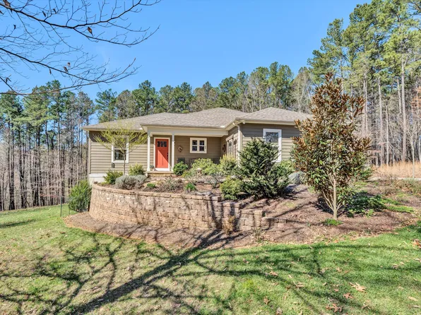 92 Shedd Ln, Hardy, VA 24101