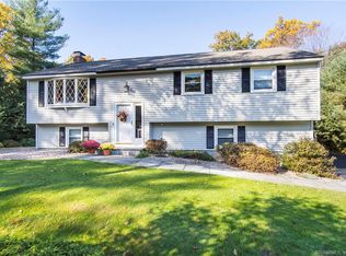 16 Danielle Rd, Granby, CT 06035
