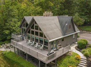 2839 Lodge Rd SW, Sherrodsville, OH 44675