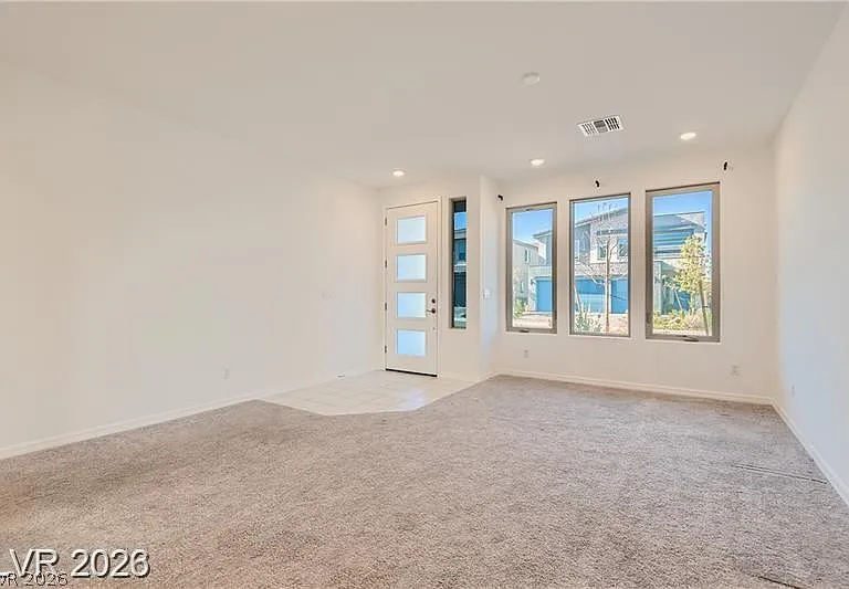 7037 Sunland Hills Ave — Photo 3