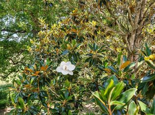 17920 Macey Rd, Hearne, TX 77859