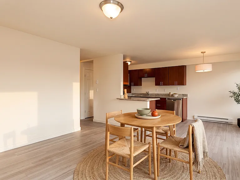 Minor Tower Apartments - Located in Eastlake — Photo 116