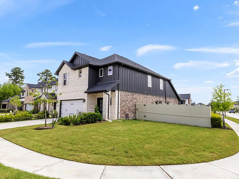 17415 Rosette Grass Dr — Photo 3