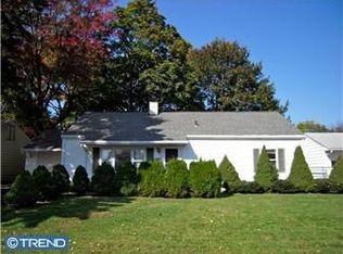 685 Trenton Rd, Fairless Hills, PA 19030