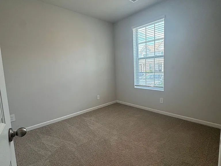 1406 Walker Way — Photo 18