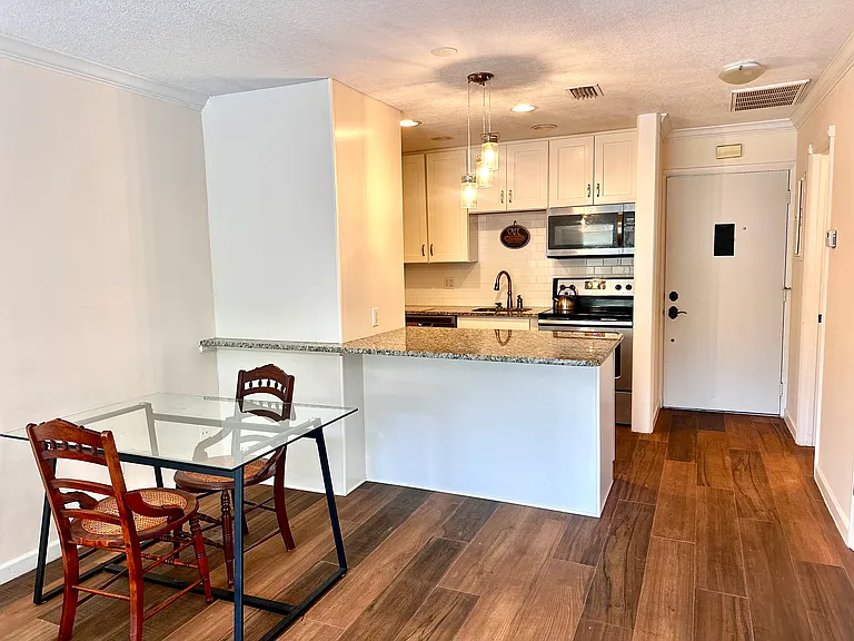 1815 Robalo Dr #C201 — Photo 2