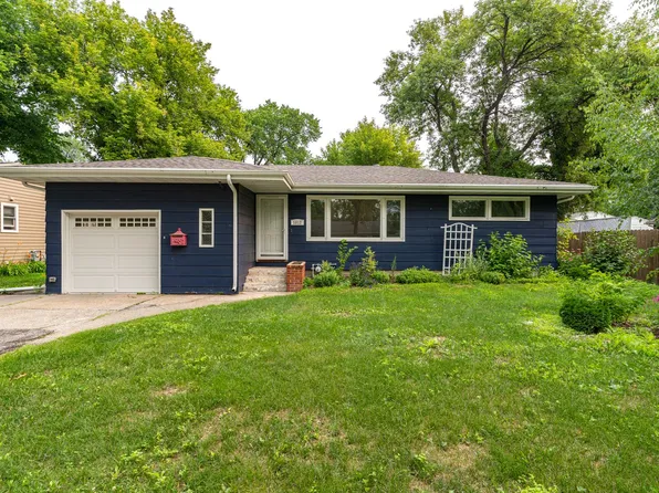 1012 Letnes Dr, Grand Forks, ND 58201