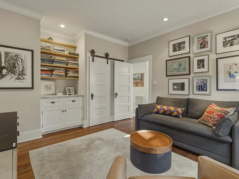 336 E Padre St — Photo 24