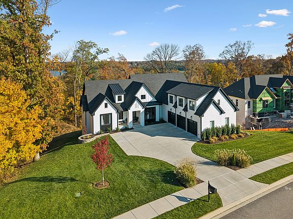 3rd image of 344 Raintree Dr