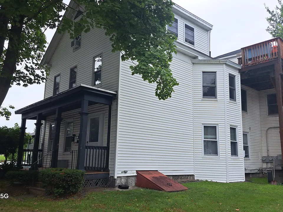 24 Hampden St #2