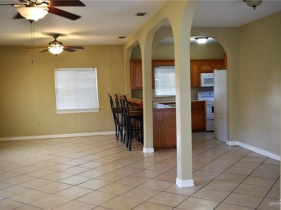 3rd image of 5222 Violeta Dr