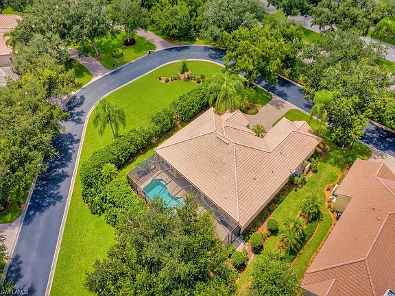 2nd image of 1160 Camelot Cir