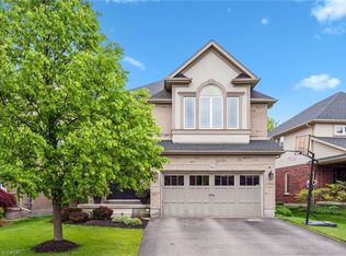 16 Hall Ave, Guelph, ON N1L 0B3