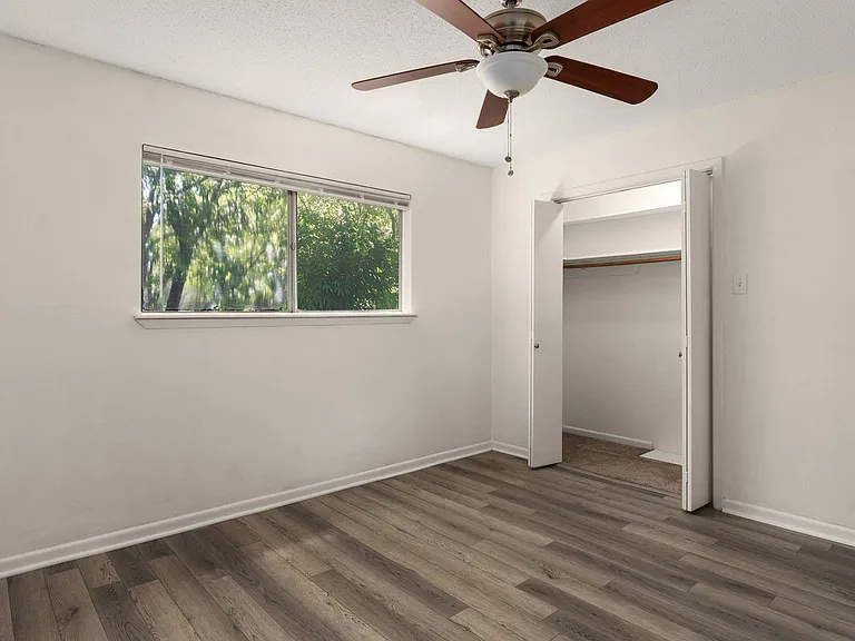 7409 Shadow Hill Dr #113 — Photo 23