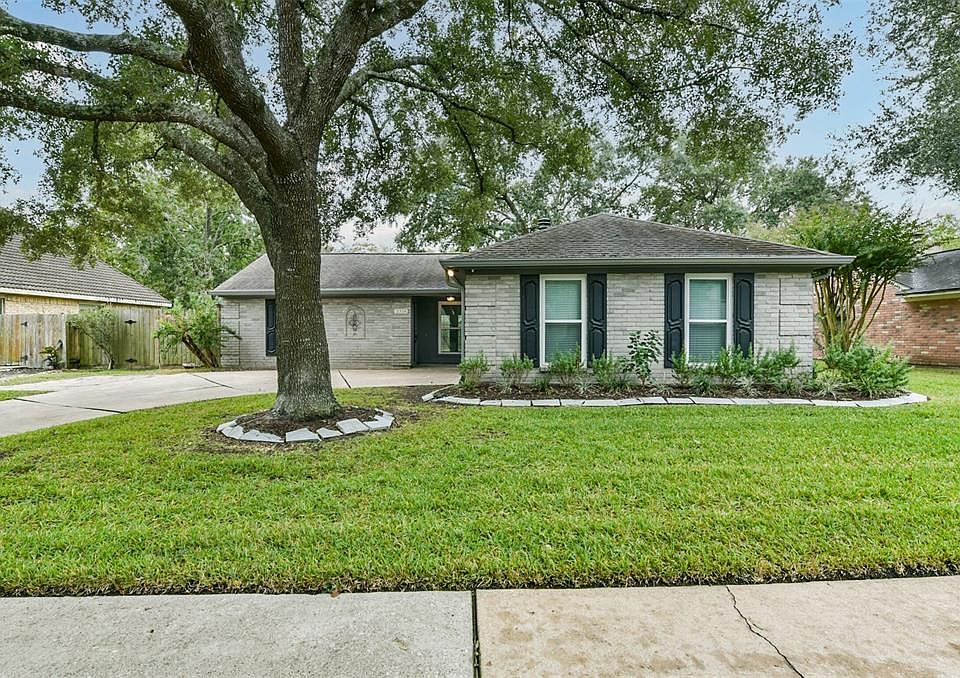 1st image of 2318 Colleen Dr