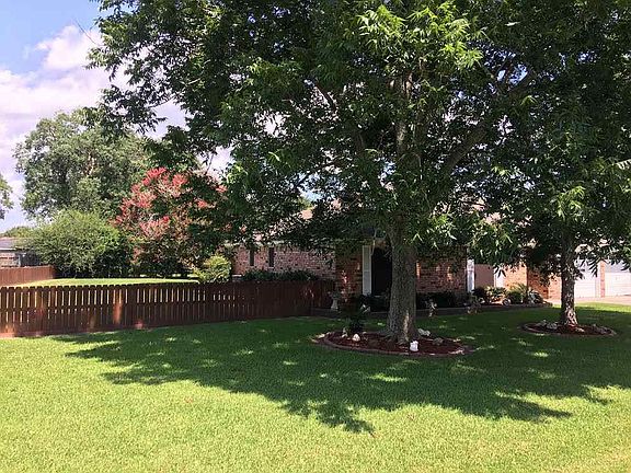 5th image of 475 Osborne Dr
