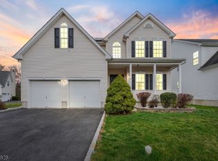 6 Slack Ct, Bridgewater, NJ 08807