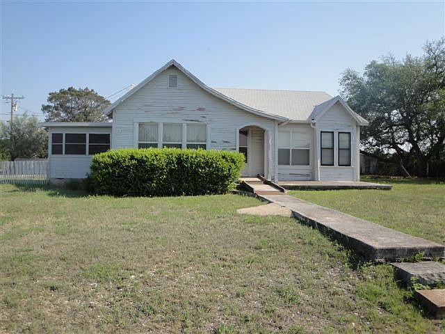 1st image of 411 Hilltop Dr