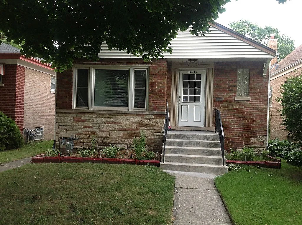 14319 S Eggleston Ave photo 1