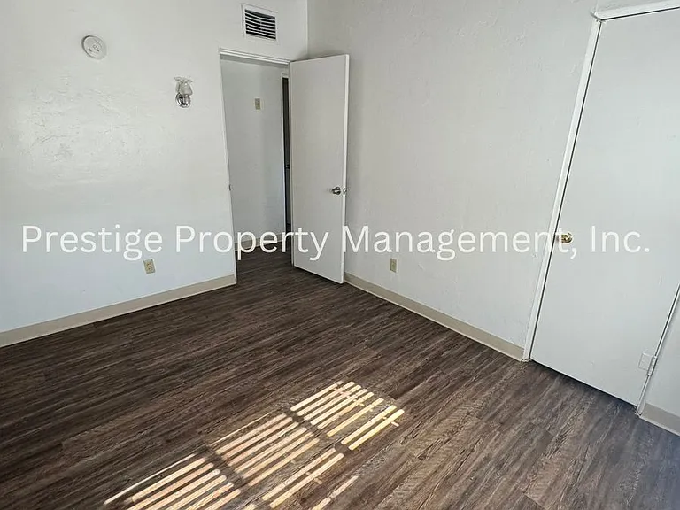 2834 N Richey Blvd — Photo 10