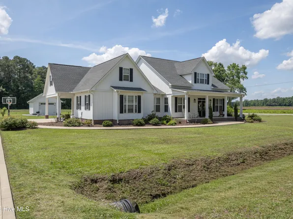 111 N Church Street, Newton Grove, NC 28366