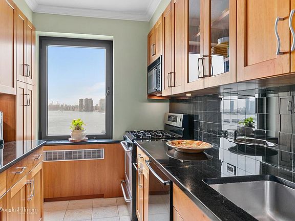 4th image of 45 Sutton Pl S APT 10M