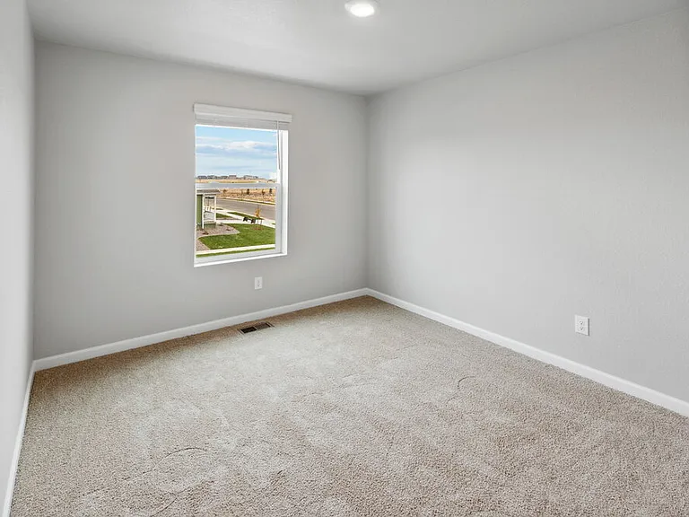 933 Gianna Ave — Photo 15