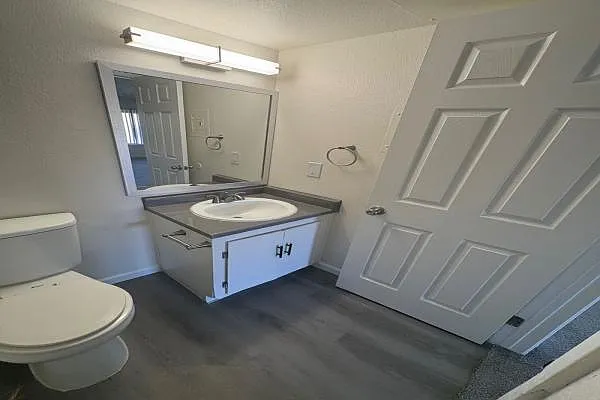 Terra Villa Apartments — Photo 15