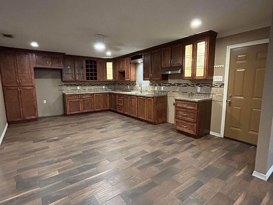 103 S Meadow Ave, Laredo, TX 78040 Zillow