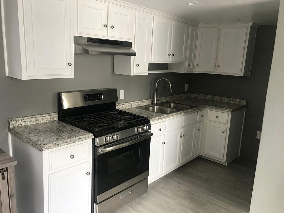 1st image of 522 S Bonnie Beach Pl