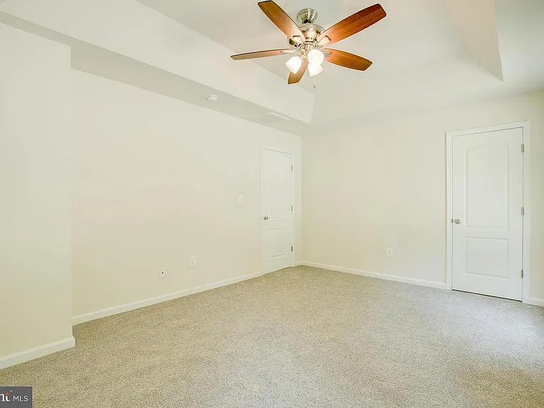 1002 Aquia Dr — Photo 17