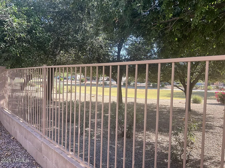 7033 W Irma Ln — Photo 18