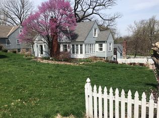 14 NE 43rd St, Kansas City, MO 64116