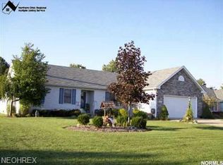 1001 Hunters Chase, Grafton, OH 44044
