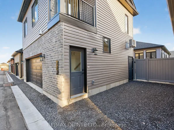 77B Athabaska Dr, Belleville, ON K8N 0T2