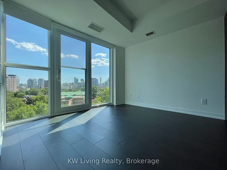 219 Dundas St E #2202 — Photo 8