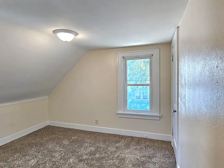 2406 Franklin St — Photo 12