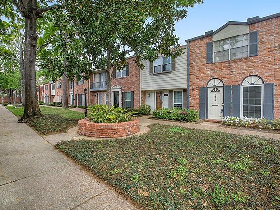 3rd image of 479 Bendwood Dr #61