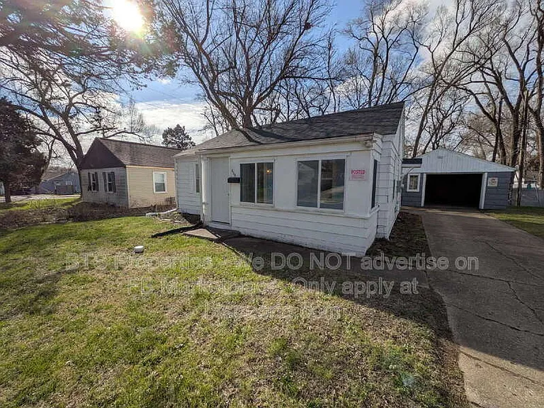 906 S Tonti Cir — Photo 15