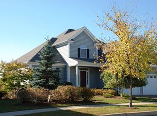 51 Old Schoolhouse Rd, South Burlington, VT 05403