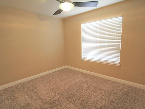 5th image of 9704 Treetop Dr