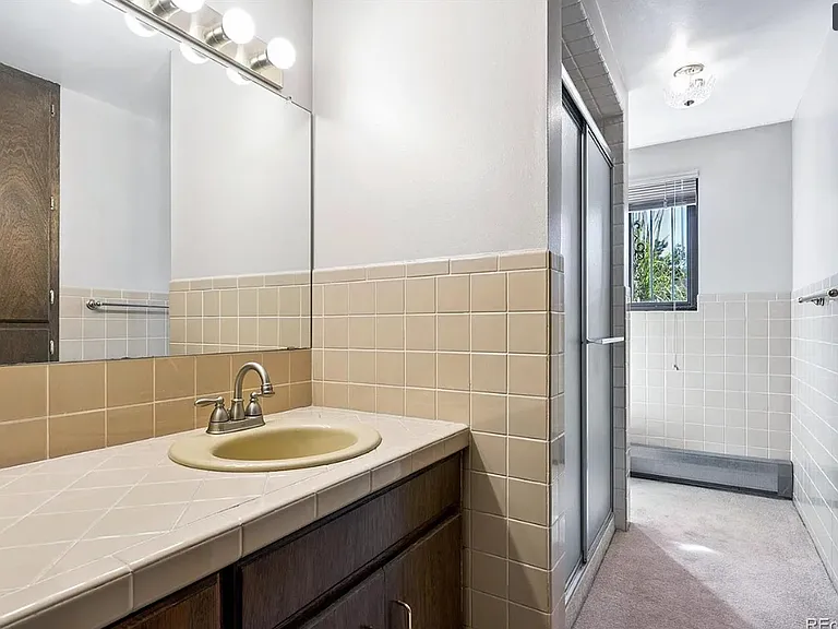 2294 S Dallas Ct — Photo 3