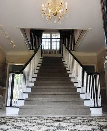 3rd image of 375 Lake Crest Dr