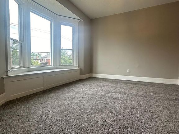 5th image of 157 E Westminster St #2