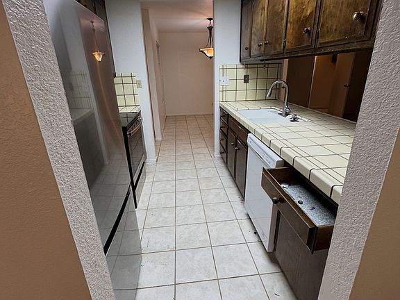 5th image of 9131 Casterbridge Dr
