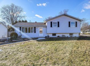 719 E Linden Ave, Manitowoc, WI 54220