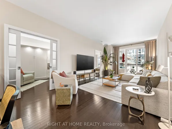 23 Rean Dr #504, Toronto, ON M2K 0A5