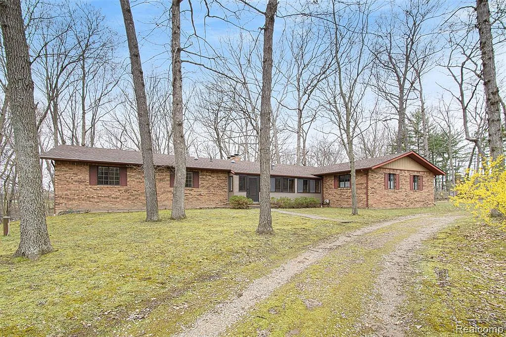 2975 Monterey Ct photo 1