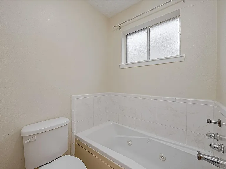 10322 Clarktower Ln — Photo 24