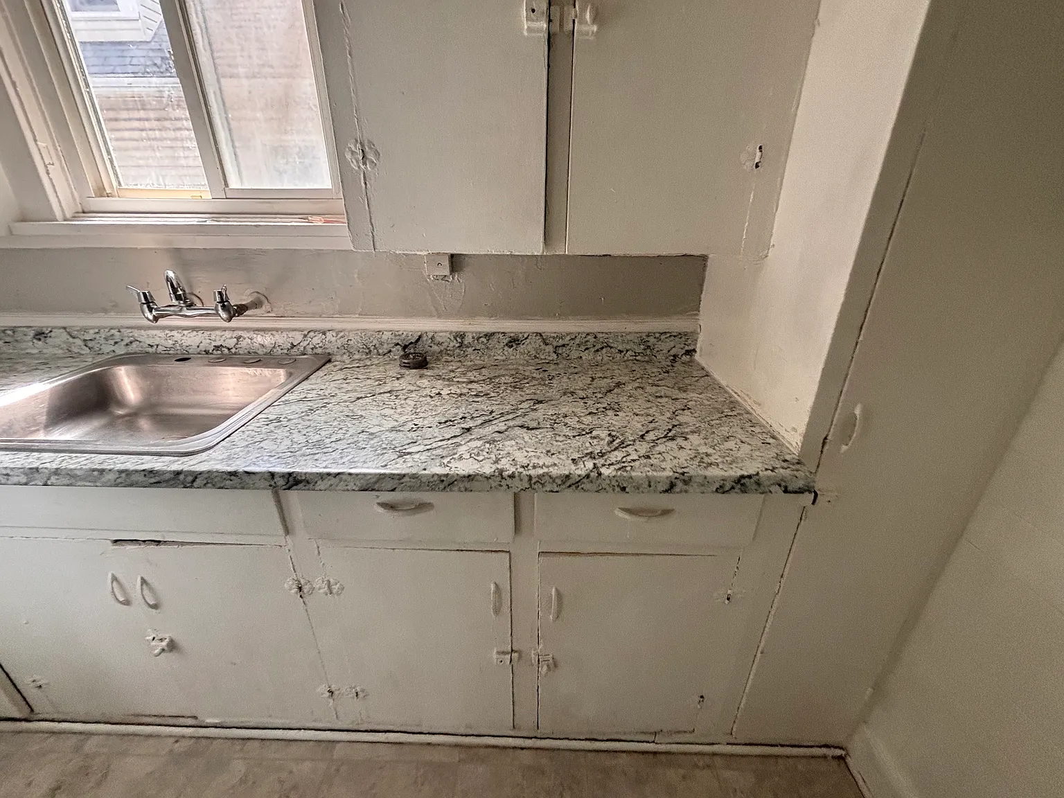 2 bed, 900 sqft, $950 — Photo 3